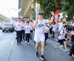 ไฟพระฤกษ์ โชติช่วง! ทรู–เครือซีพี นำทัพร่วมวิ่ง 4 จังหวัด เตรียมพร้อมเจ้าภาพซีเกมส์–พาราเกมส์ ครั้งประวัติศาสตร์!